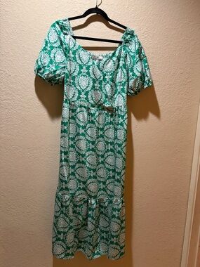 Women's Green & White Printed Midi Dress